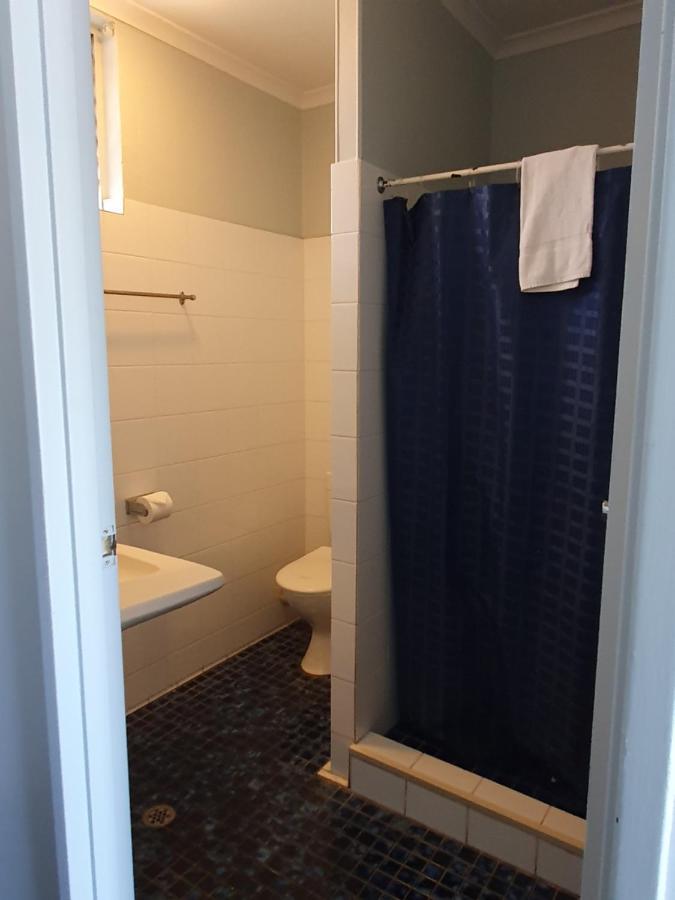 Kooyong Hotel Mackay Bagian luar foto